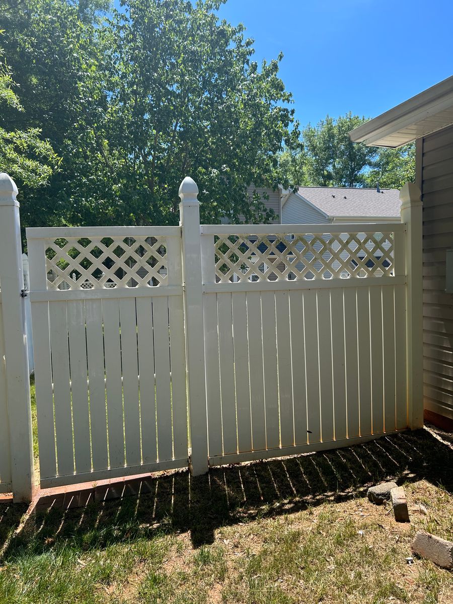 Deck and Patio Cleaning for 4U Pressure Washing in Huntersville, NC