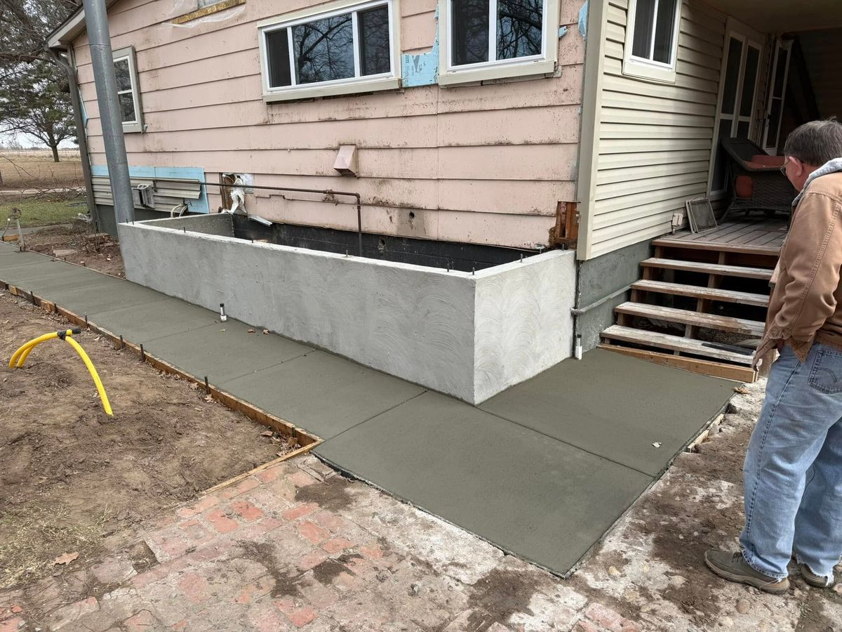 Sidewalk Installation for TC Concrete in Elk City, OK