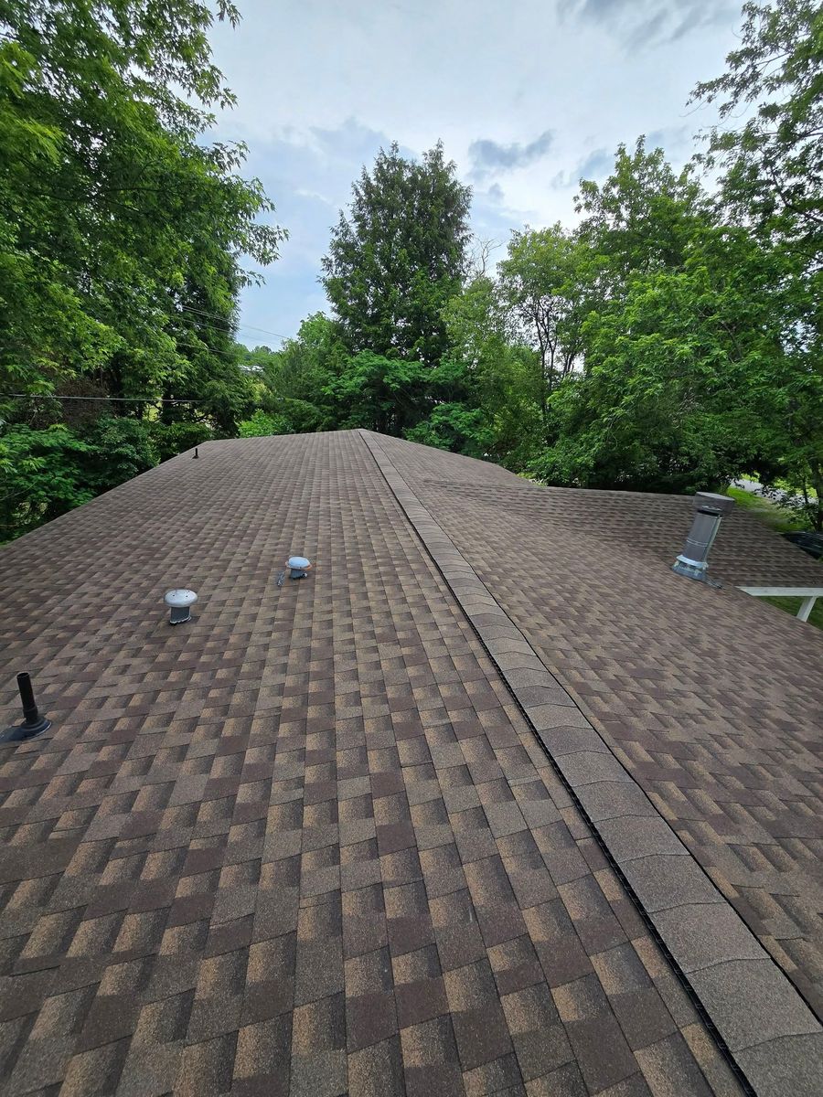 Roofing Installation for Shelton’s Construction in London, KY