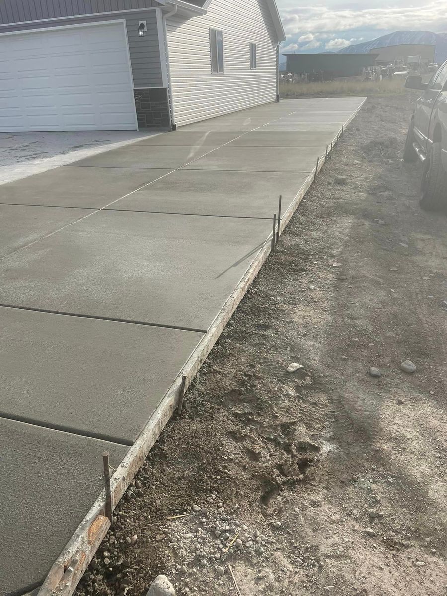 Concrete Slab Mixed fresh and pours on site for Ward Mobile Pour Concrete in Tremonton, UT