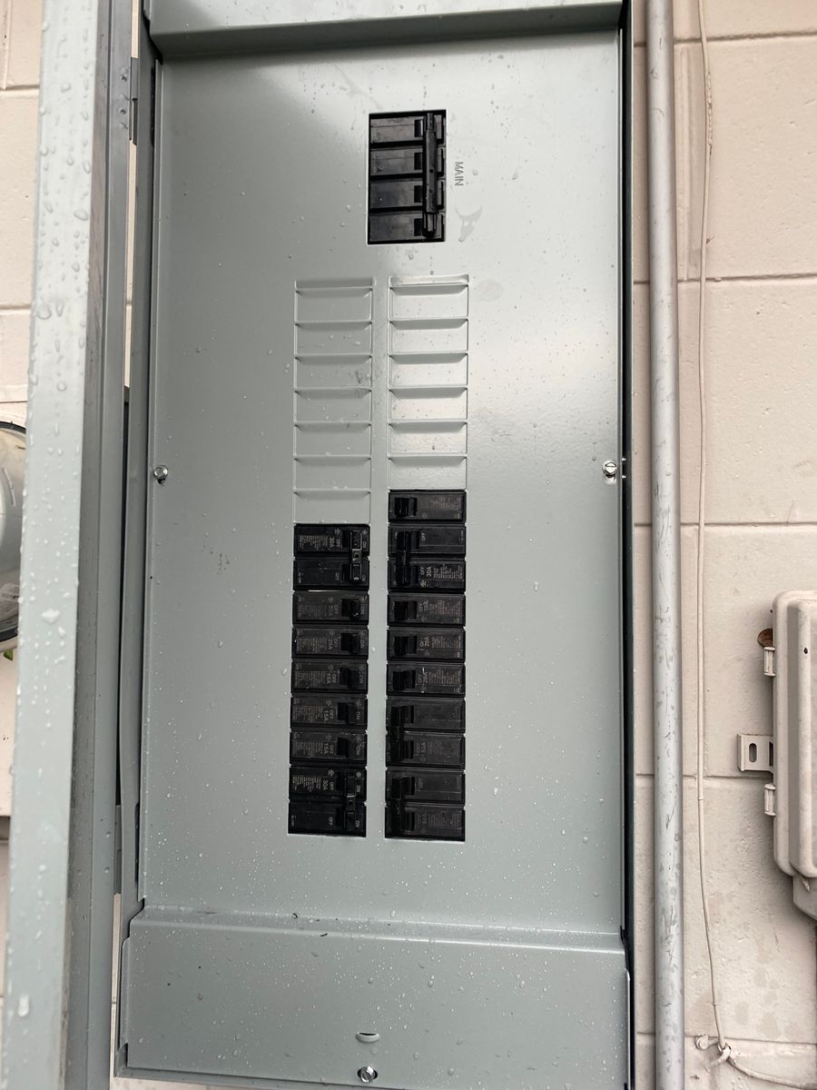 Electrical Panel Installation for Nominal Voltage in Orlando, FL