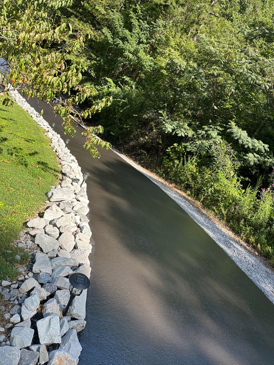 Asphalt Paving for Metzler Paving and Sealcoating LLC in Jacksboro, TN