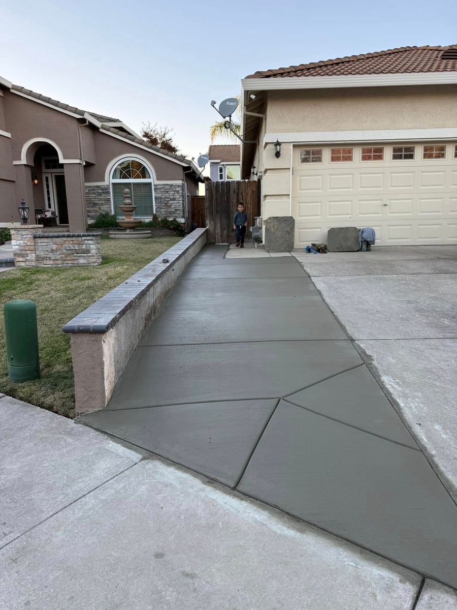 Sidewalk Installation for 4 Seasons Concrete Inc. in Gardena, CA