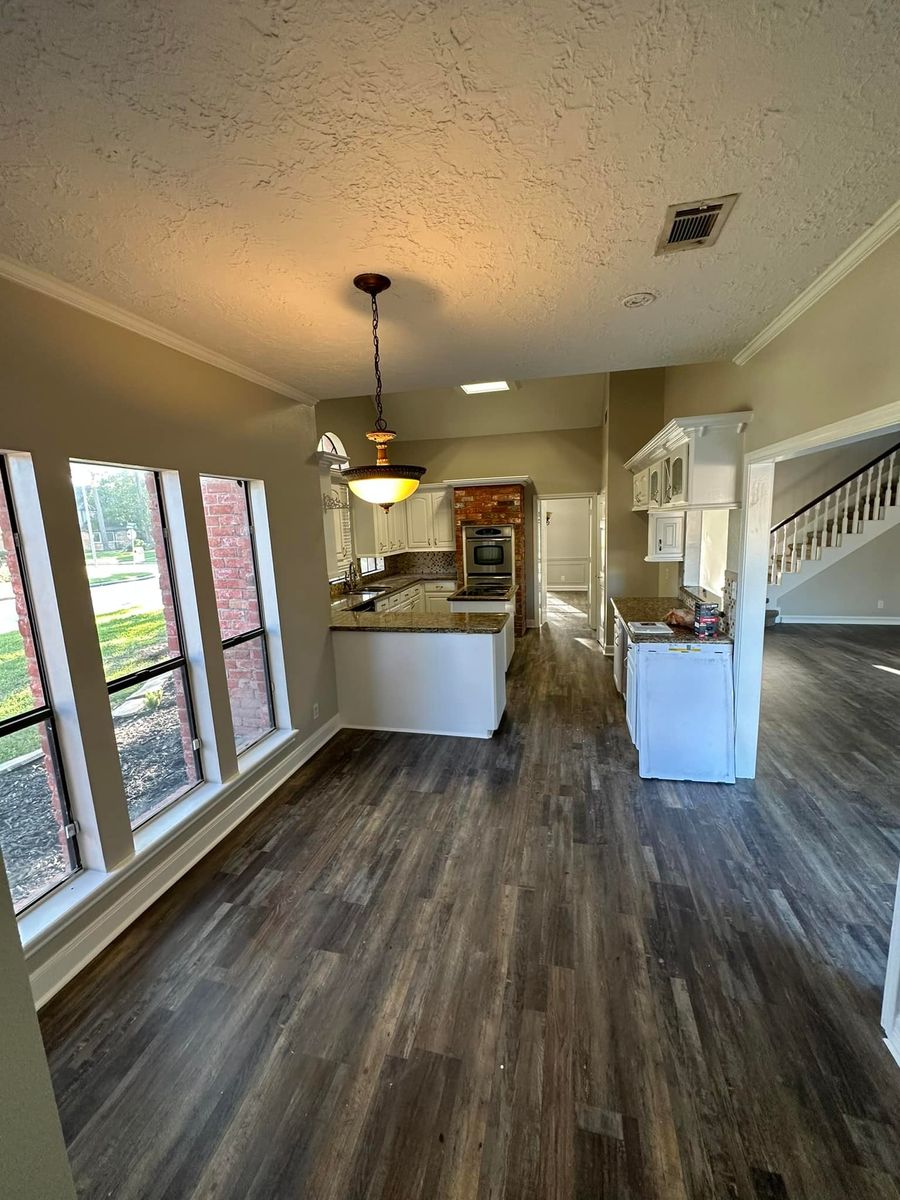 Flooring for TECC Roofing & Renovations in Harris County, TX