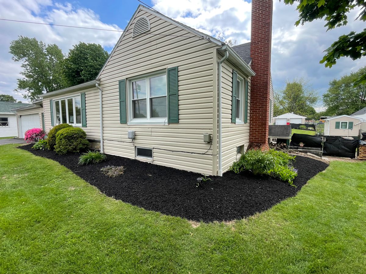 Mulch Installation for Byers Premier Landscapes in Chambersburg, PA