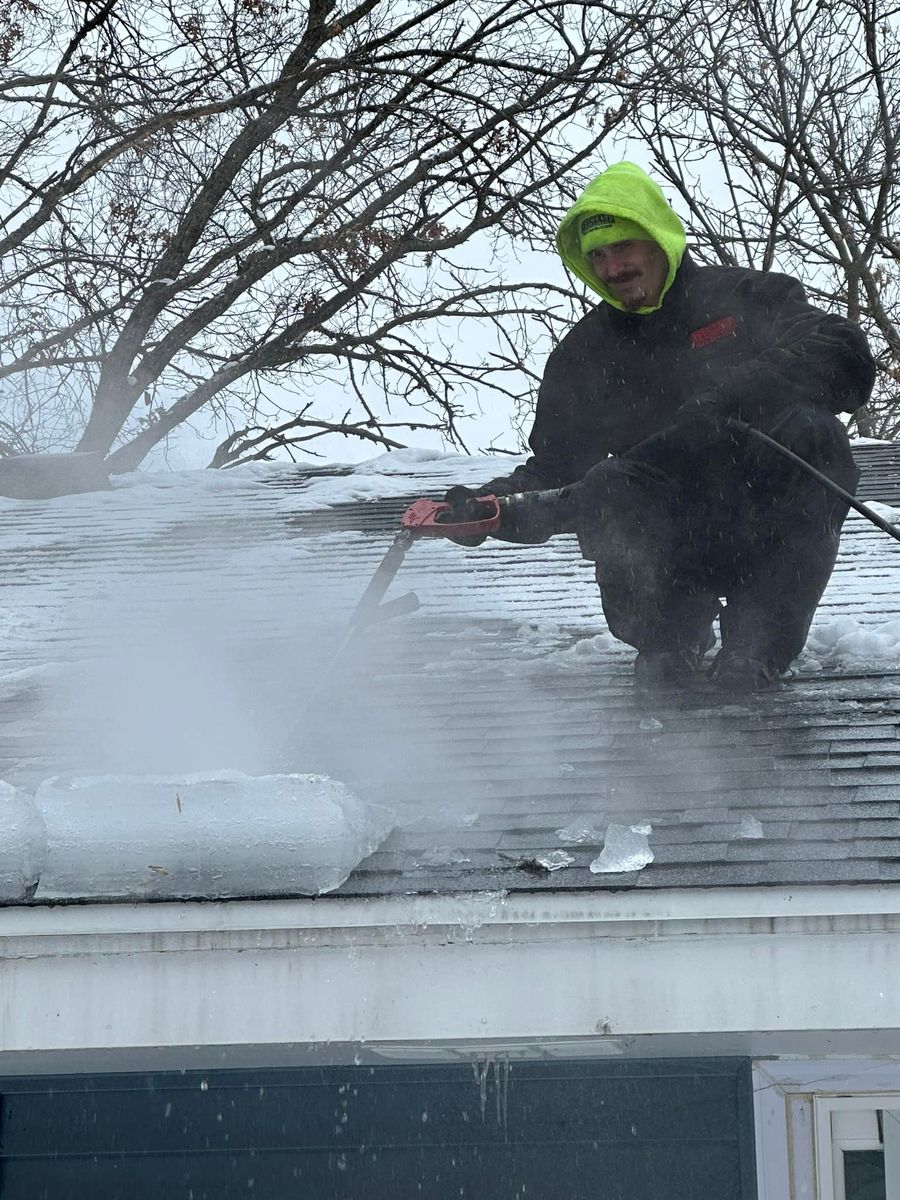 Ice Dam and Roof Top Snow Removal for Allstate Tree Service in Fridley, MN