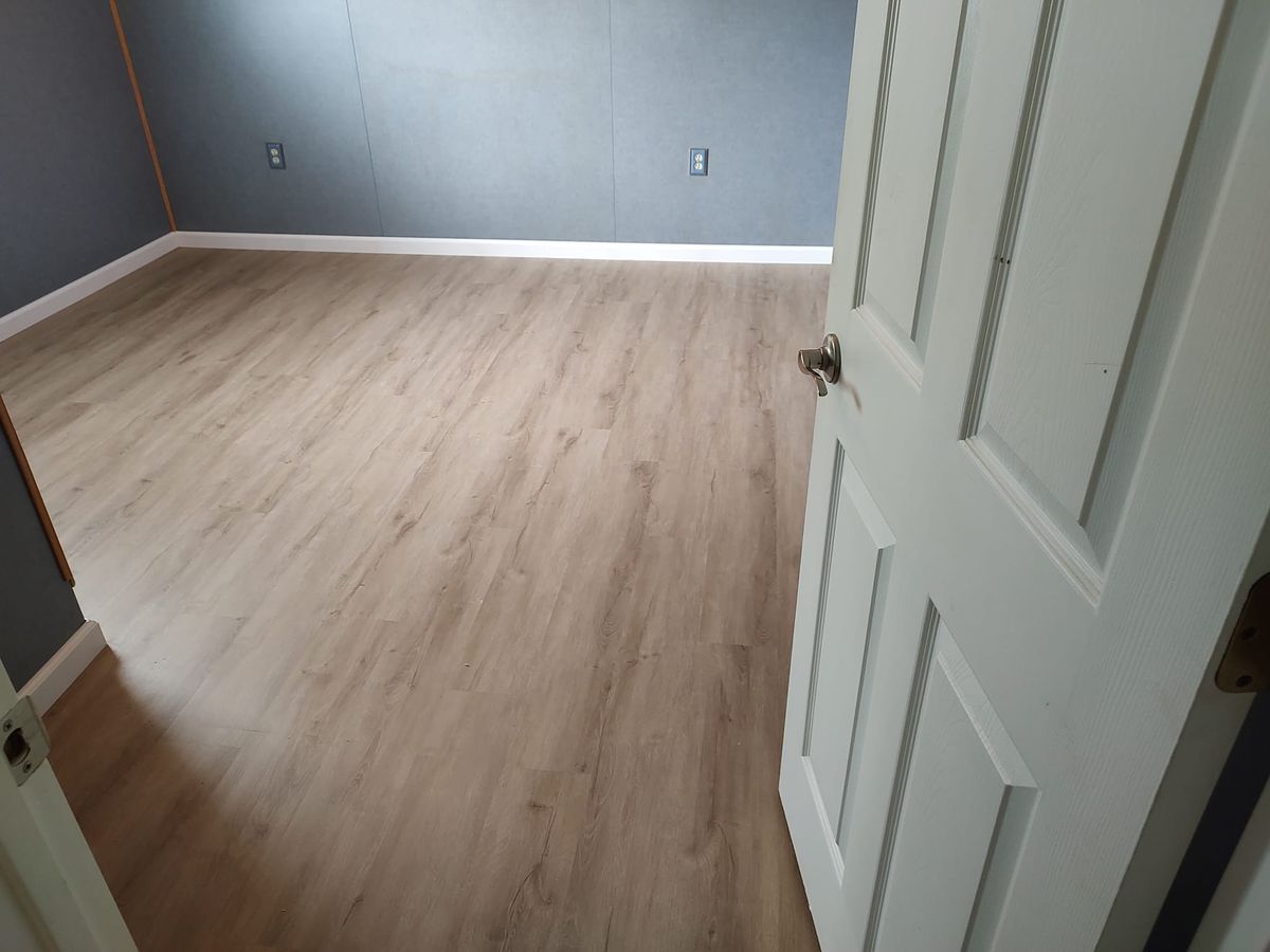 Flooring for Turbeville Construction, LLC in Freeport, TX