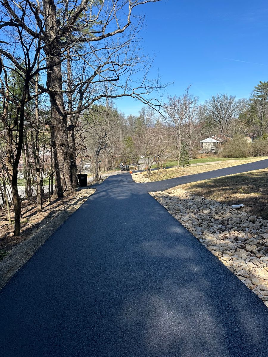 Asphalt Driveways for James R Carter Paving in Roanoke, VA