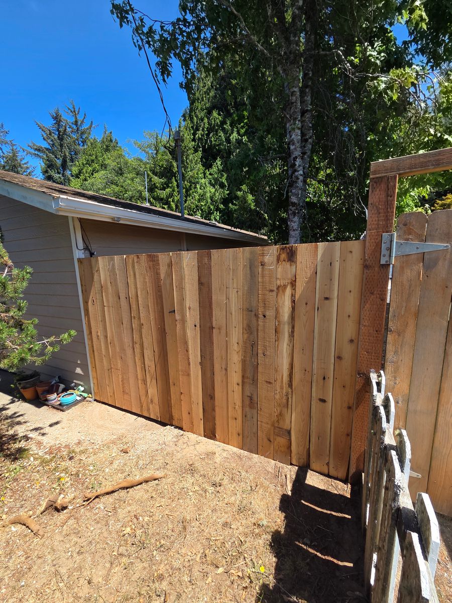 Fencing Repair & Installation for BTC Construction in Florence, OR