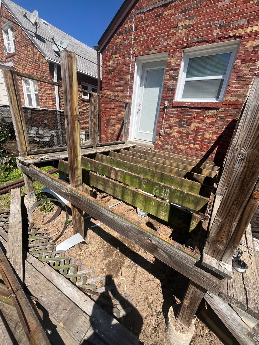 Deck and Patio Construction for WHL Construction in Moscow Mills, MO