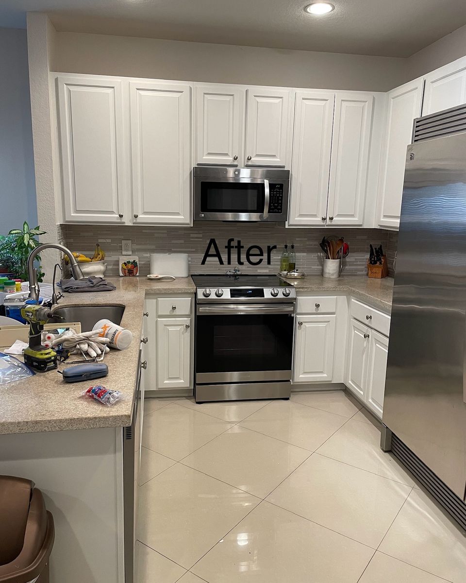 Kitchen and Cabinet Refinishing for J & J Refinishing in Fort Lauderdale,  FL