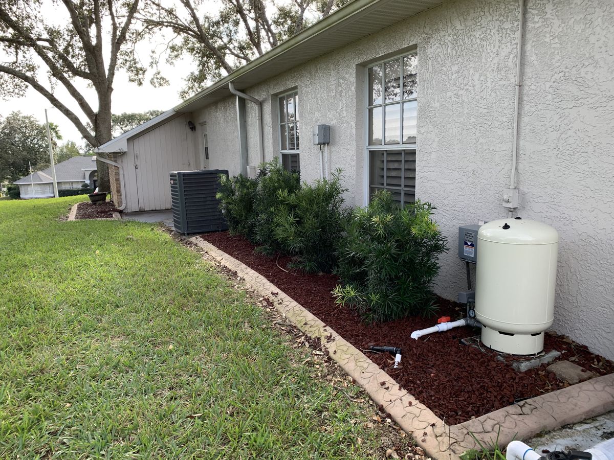 Much/Rock Installation for Cornerstone landscapes in Lecanto, FL
