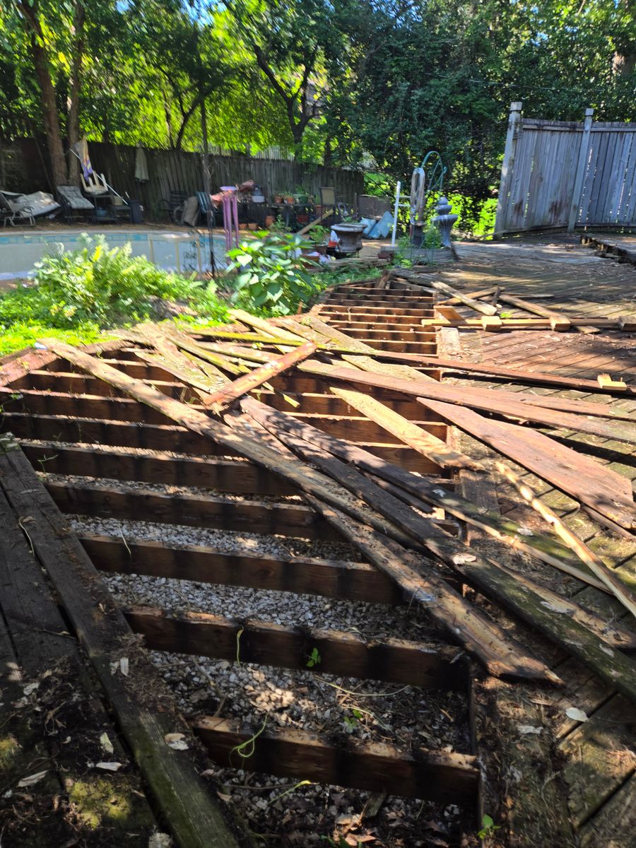 Rotten Wood Replacement for Squeaky Clean Windows Gutters & More in Hoover, AL