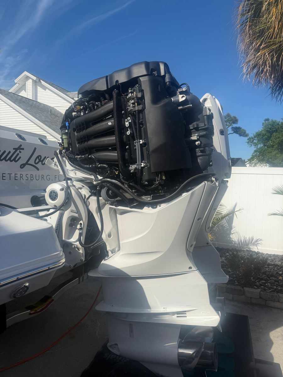 Outboard 20 Hour Service for Floyd's Marine LLC in St. Petersburg, FL
