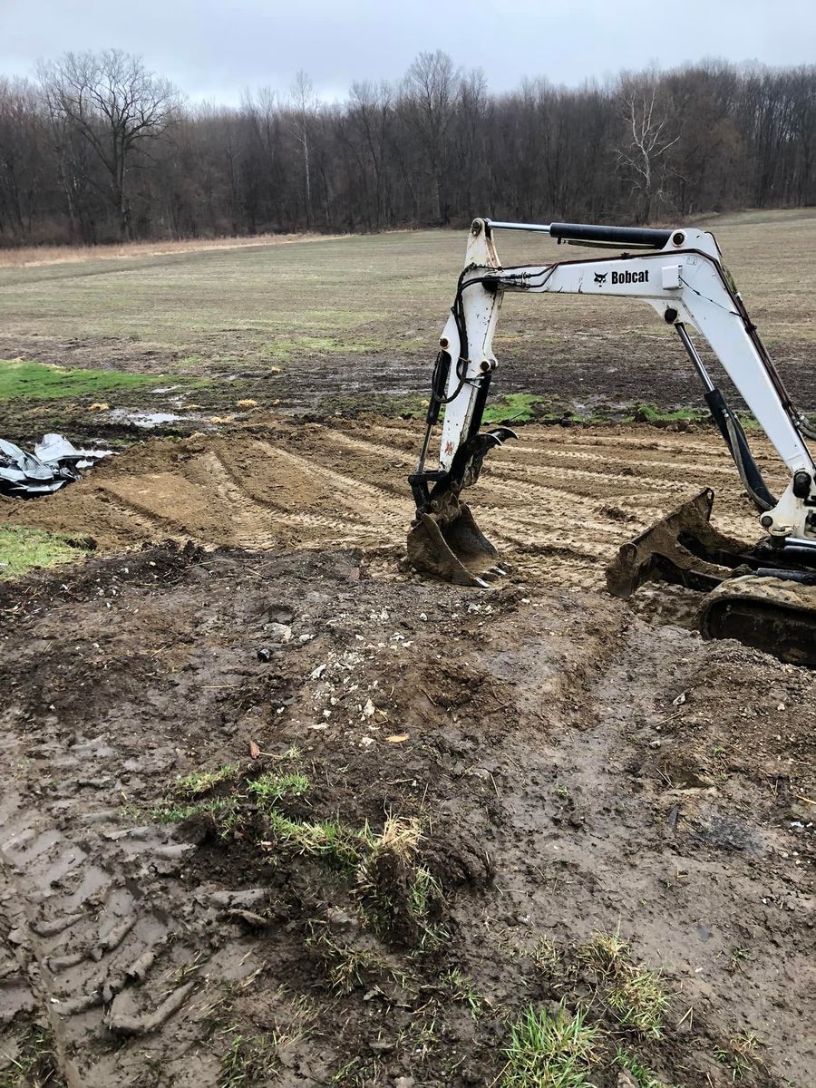 Debris Removal for Mike Wilcoxson Excavating & Well Drilling in Pierceton,  IN