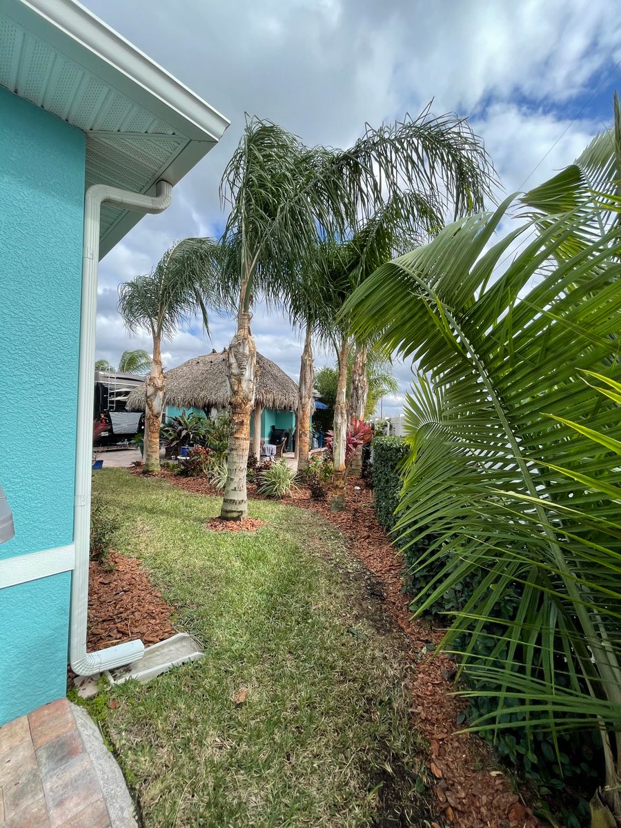 Fall Clean Up for MyerScapes Environmental LLC in Mulberry, FL
