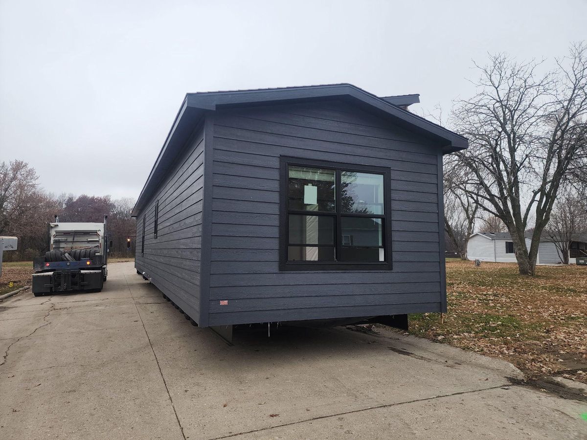 Modular Home Moving for HDE Services LLC in Grand Island, NE