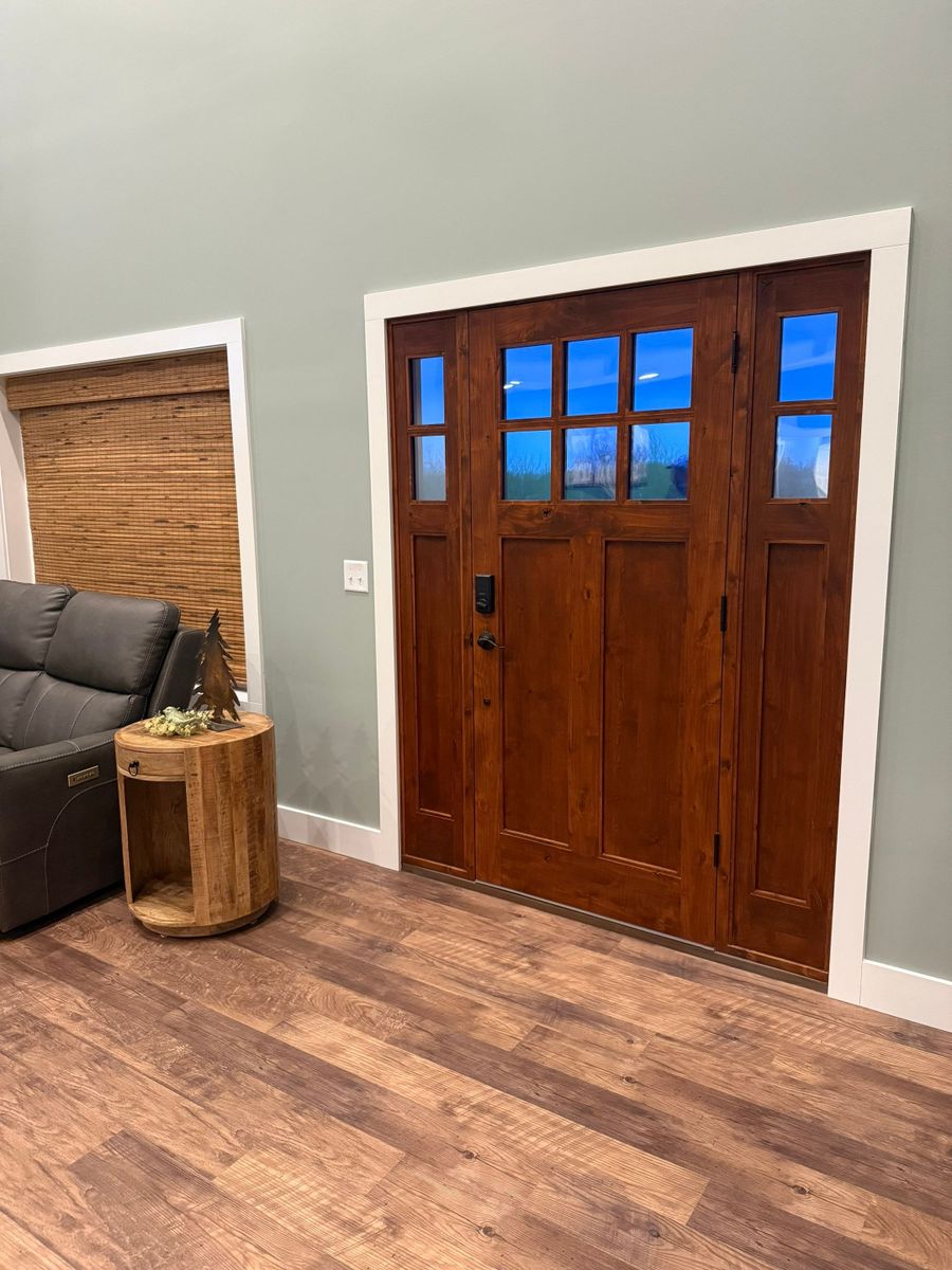 Finish & Trim Work for Edgecomb Builders in Ottawa , KS