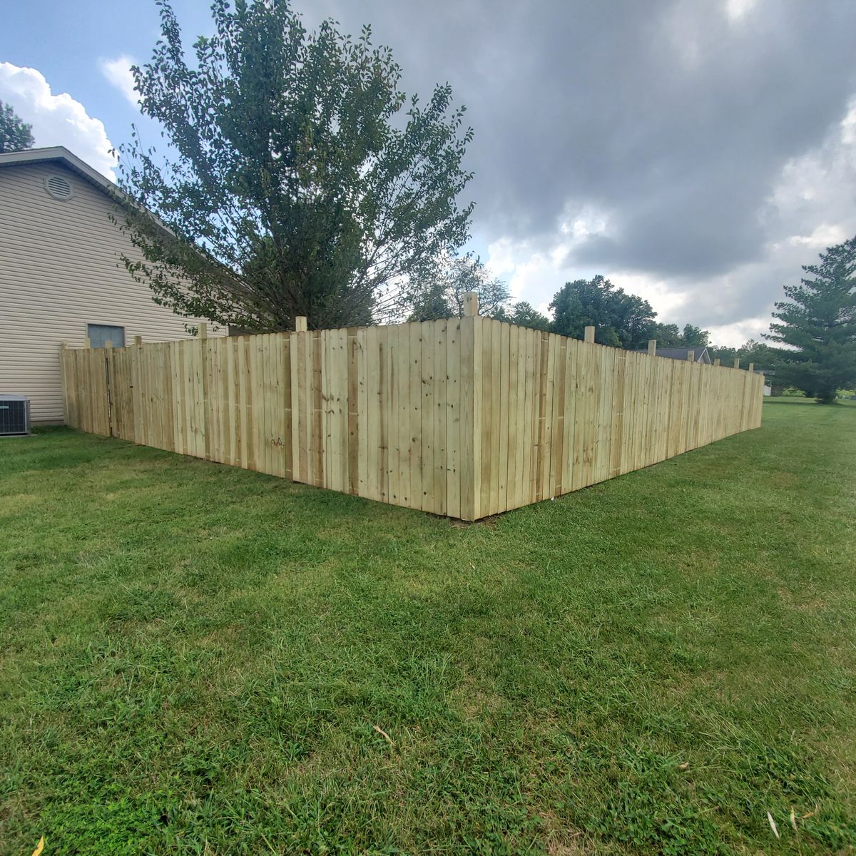 Fencing for Dead Tree General Contracting in Carbondale, Illinois