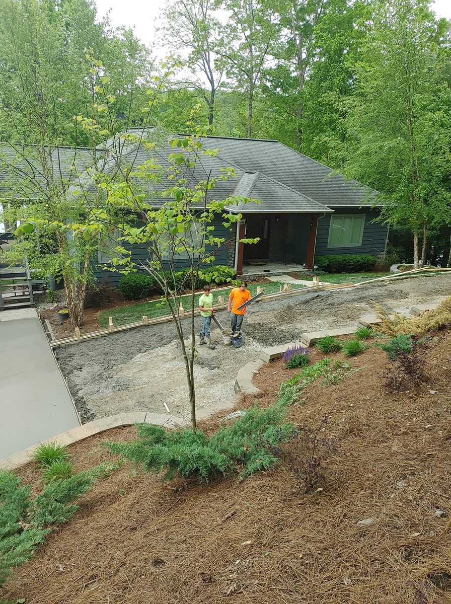 Sidewalk Installation for Tommy Moore Construction in Anderson County, TN