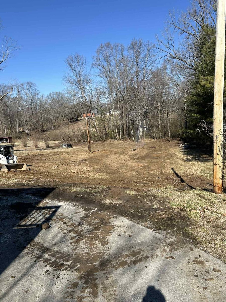 Custom grading services for Z's Land Management & Forestry Mulching in Smithville, TN