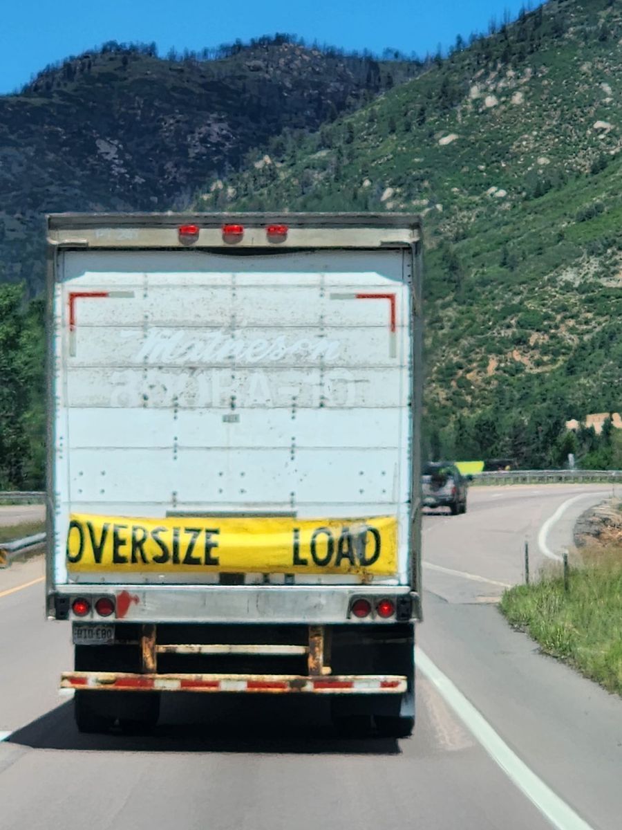 Specialized & Oversized Loads Escorts for Mountain Valley Pilot Car LLC in Canon City, CO