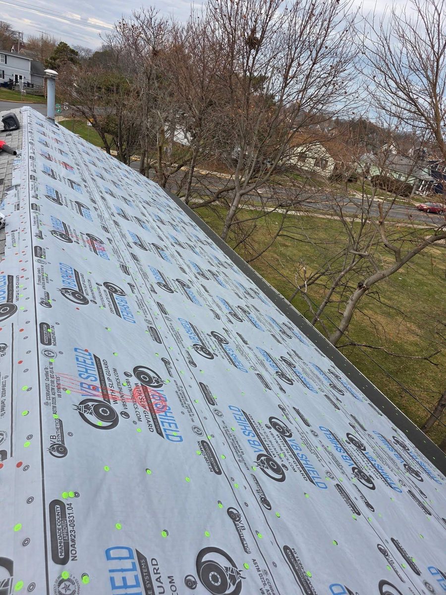 Roofing Repairs & Installation for Erie Coast Custom Construction in Norwalk, OH