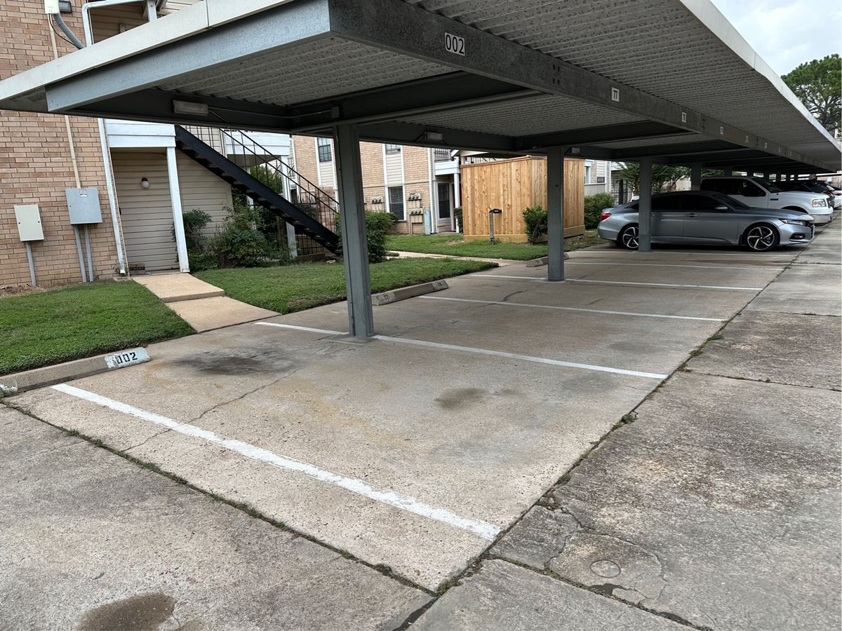 Apartment Maintenance for Power Pressure Wash in Houston, TX