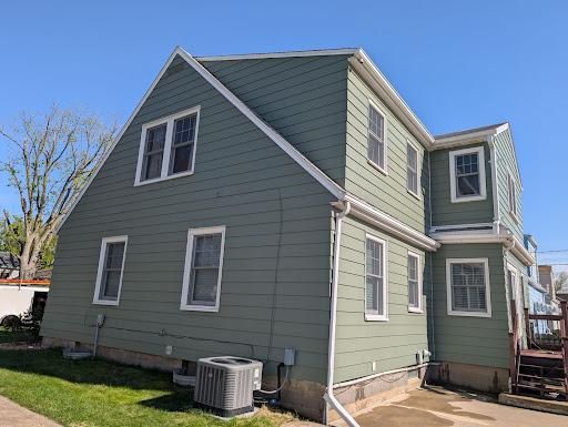 Staining for Mike Paints in Peoria, IL