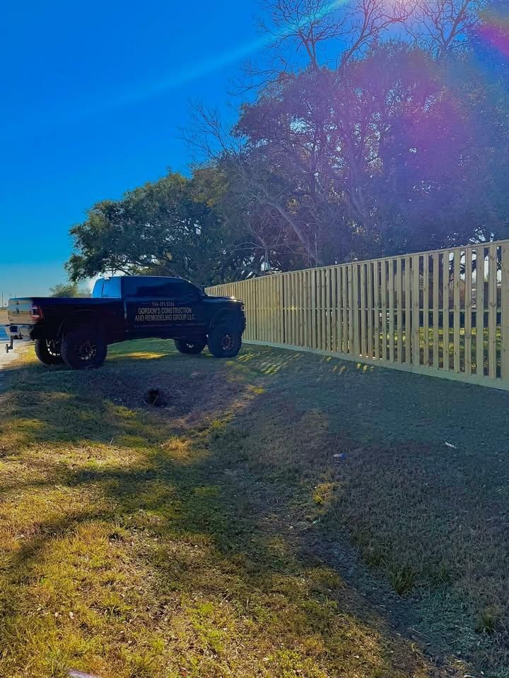 Fencing for Gordon’s Construction and Remodeling Group in Houston, TX