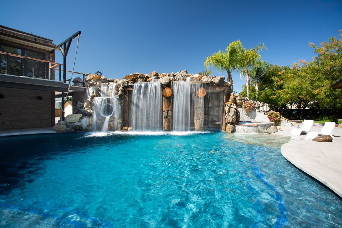 Custom Pool Construction for Western Pools Inc in Marysville, CA
