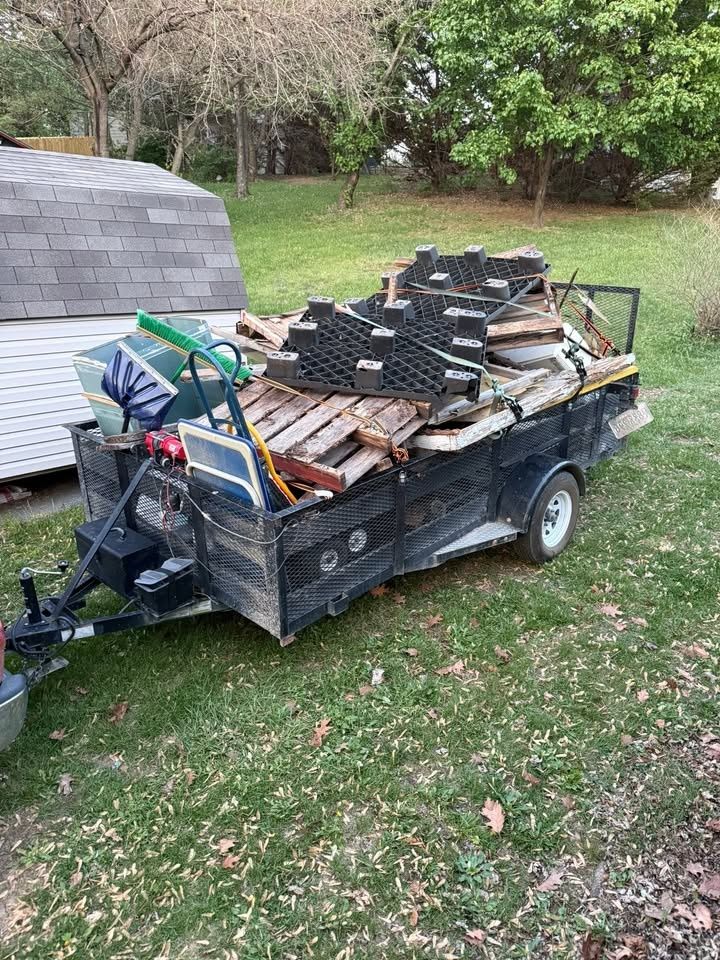 Yard Waste Removal for Valley View Junk in Stephens City, VA
