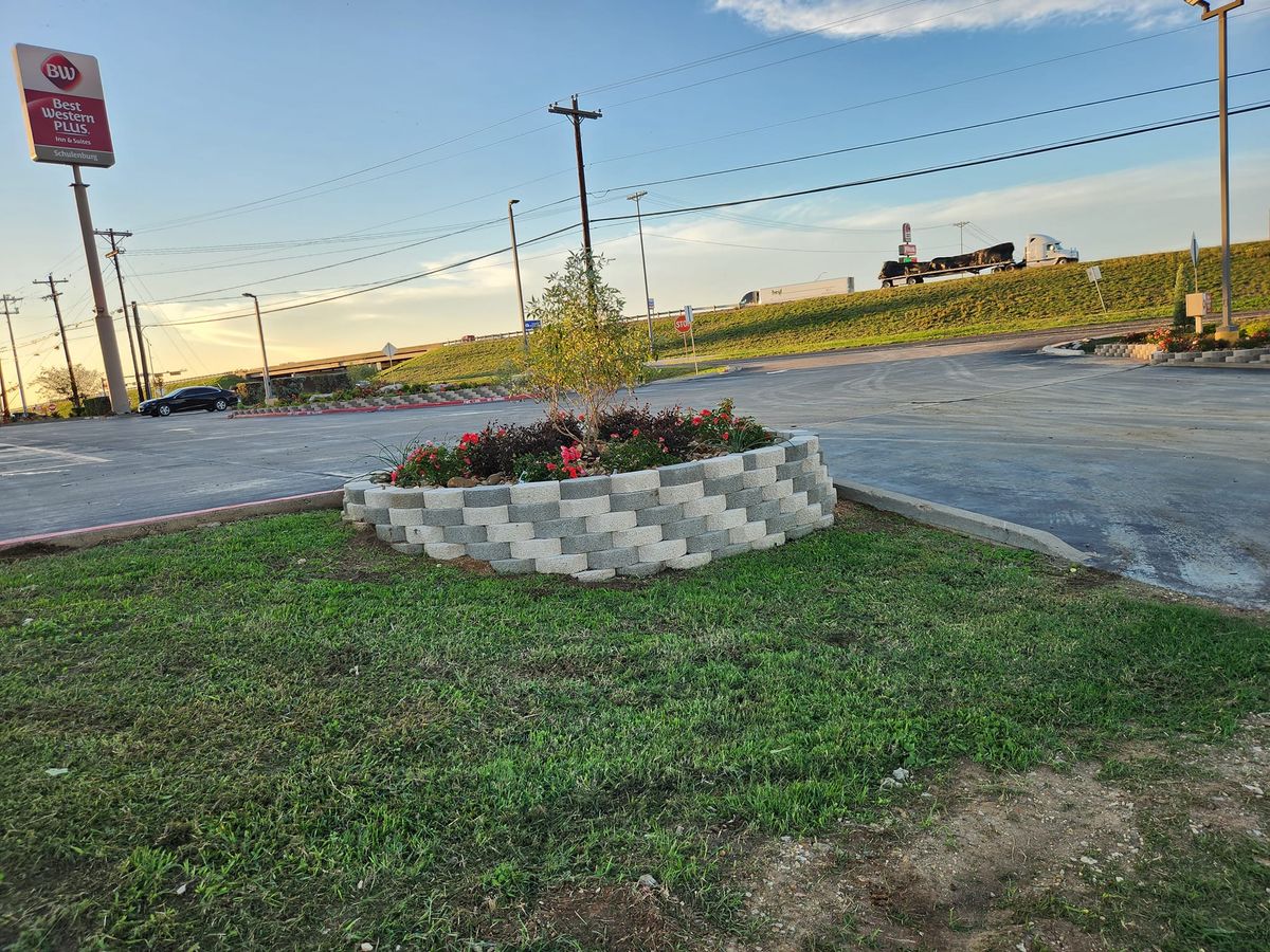 Retaining Wall Construction for Right Choice Landscaping LLC in Houston, TX
