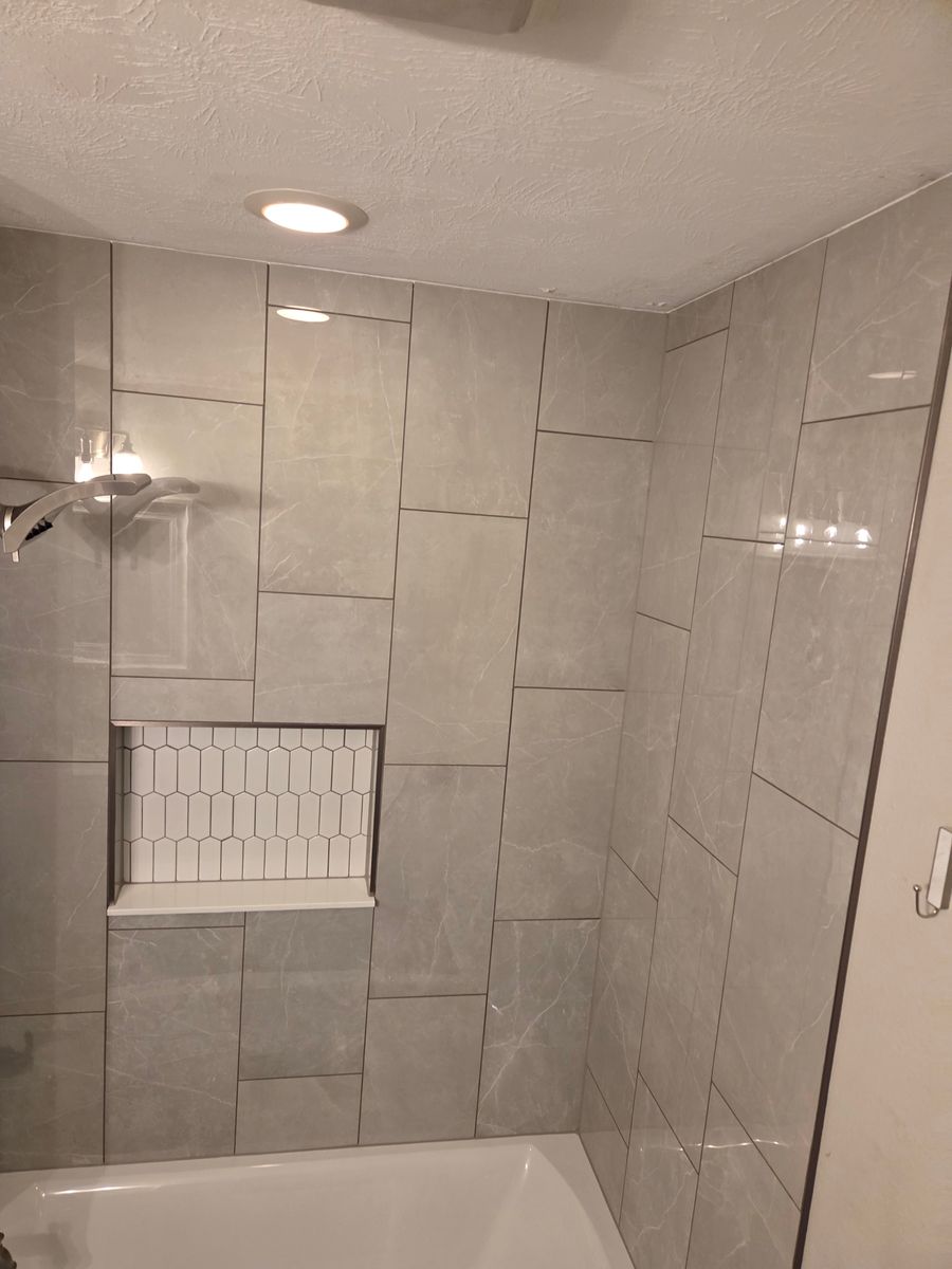 Bathroom Remodel for D&J Custom Floors in Nederland, TX