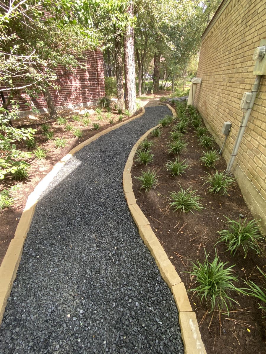 Hardscaping for Atlas Land Design in Creekside Park, TX