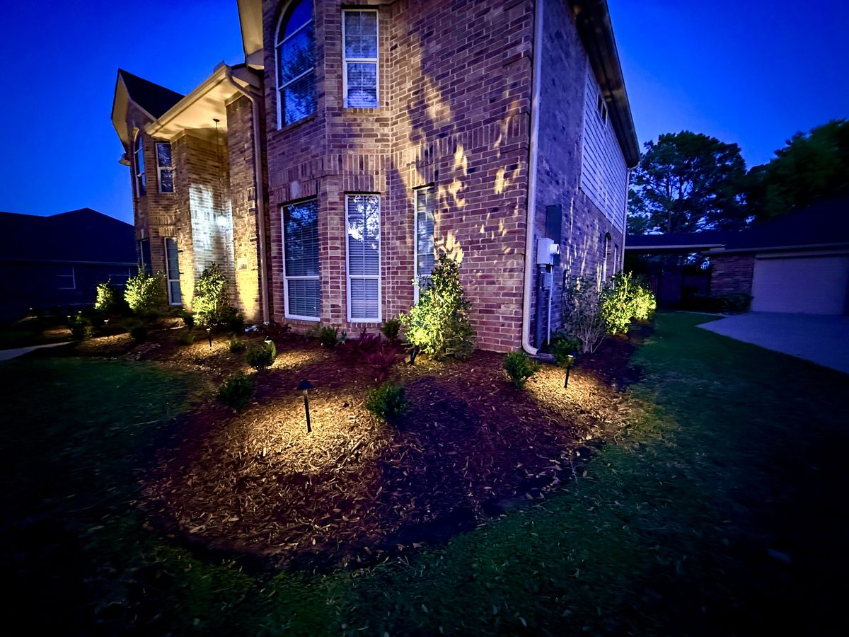 Mulch Installation for Full Armor Landscapes in League City, TX