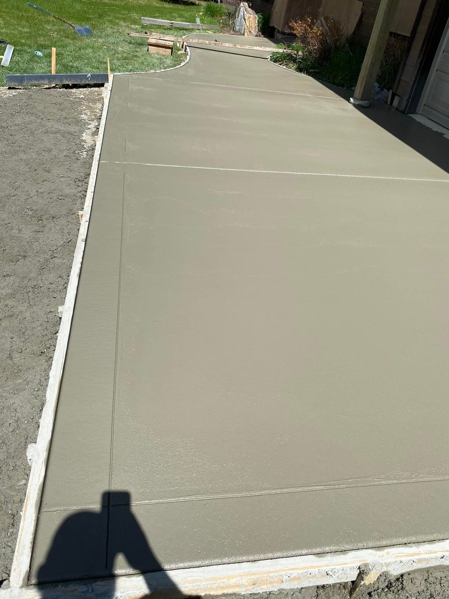 Concrete Sidewalks for Deep-Crete Concrete Construction in Lincoln County, MT