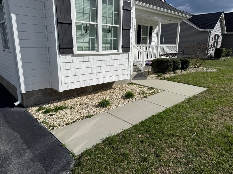 Lawn Maintenance for Patriotic Outdoor Services, LLC in Laurel, DE