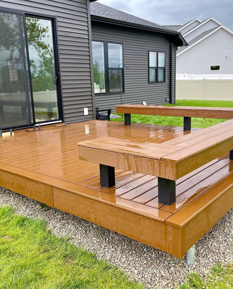 Deck Building for Tru Frame Outdoor Structures in Menasha, WI