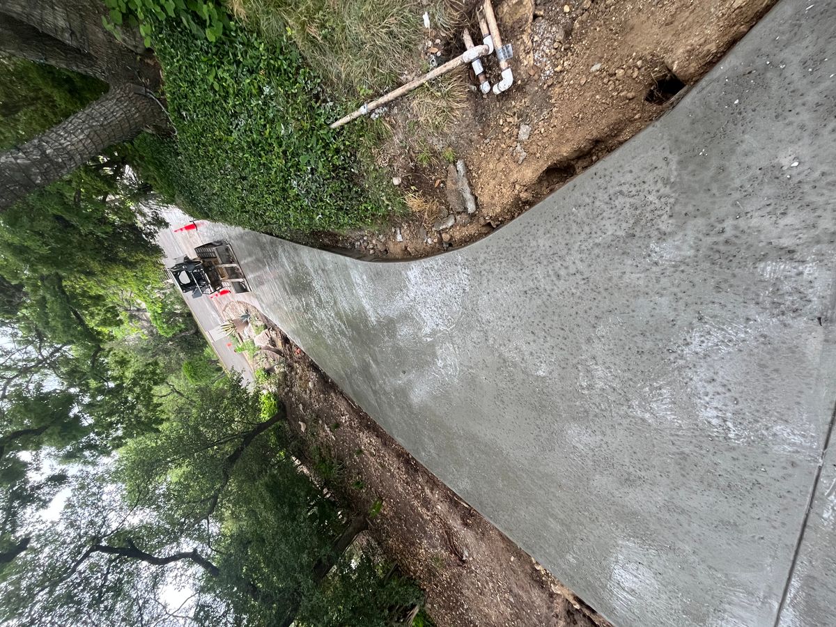 Sidewalk Installation for Leo's Concrete Crew in Elgin, TX