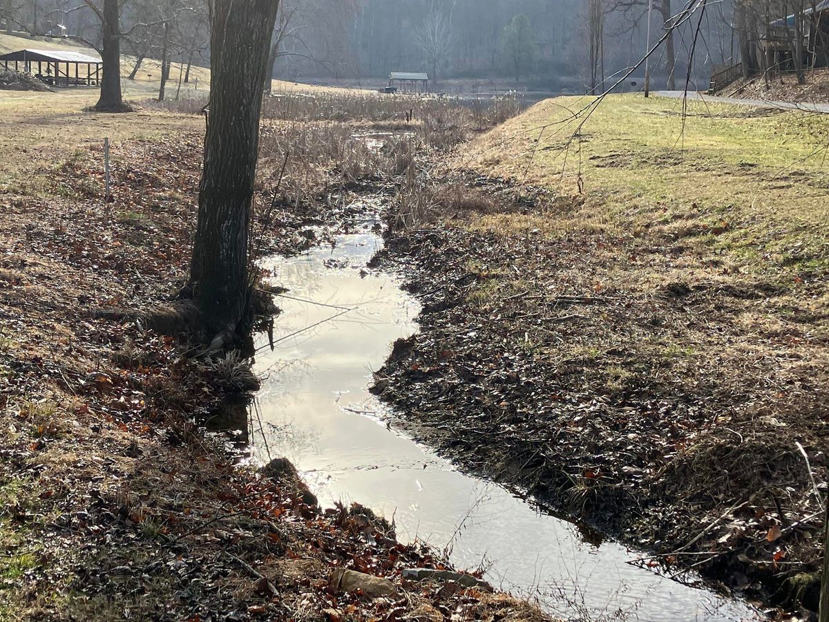 Trenching for Kidd Excavating LLC in West Liberty, KY