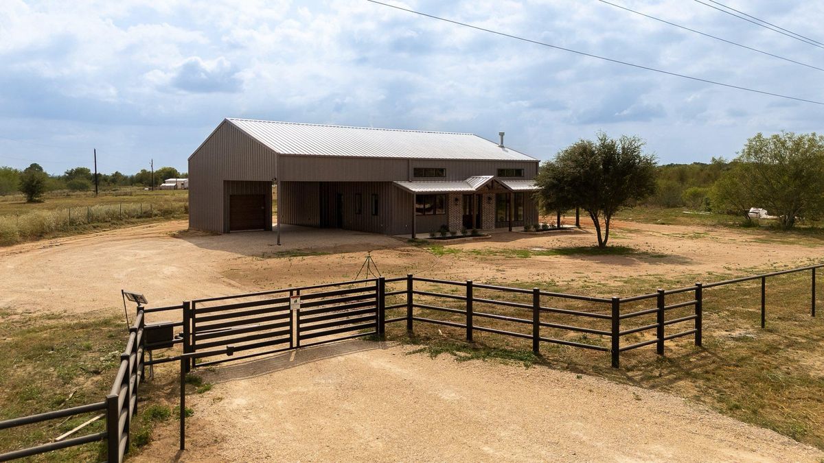 Barndominiums for CWC Custom Homes & Barndominiums in Snook, TX
