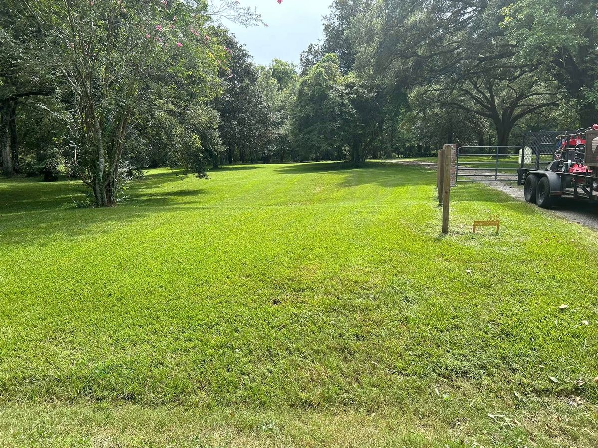 Mowing for Pierce Commercial in Lafayette, LA