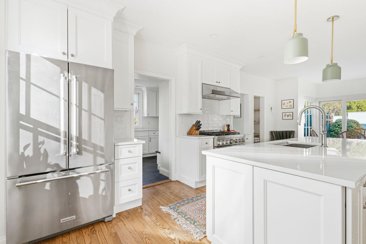 Kitchen Renovation for D1 CONTRACTING in Wyndmoor, PA