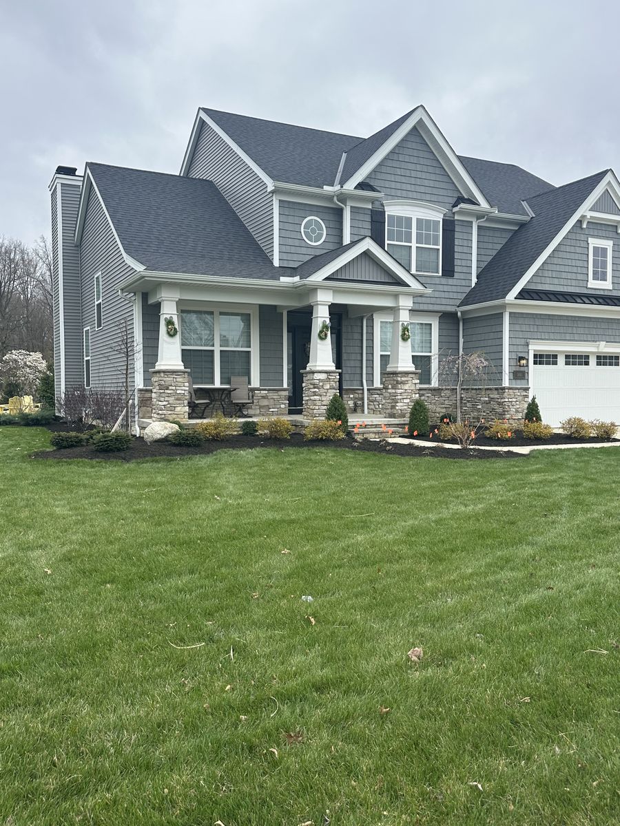 Edging for Newtons Lawncare LLC in North Ridgeville, OH
