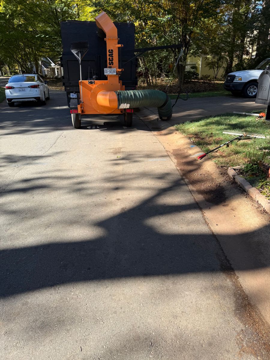 Leaf Removal for 4U Pressure Washing in Huntersville, NC