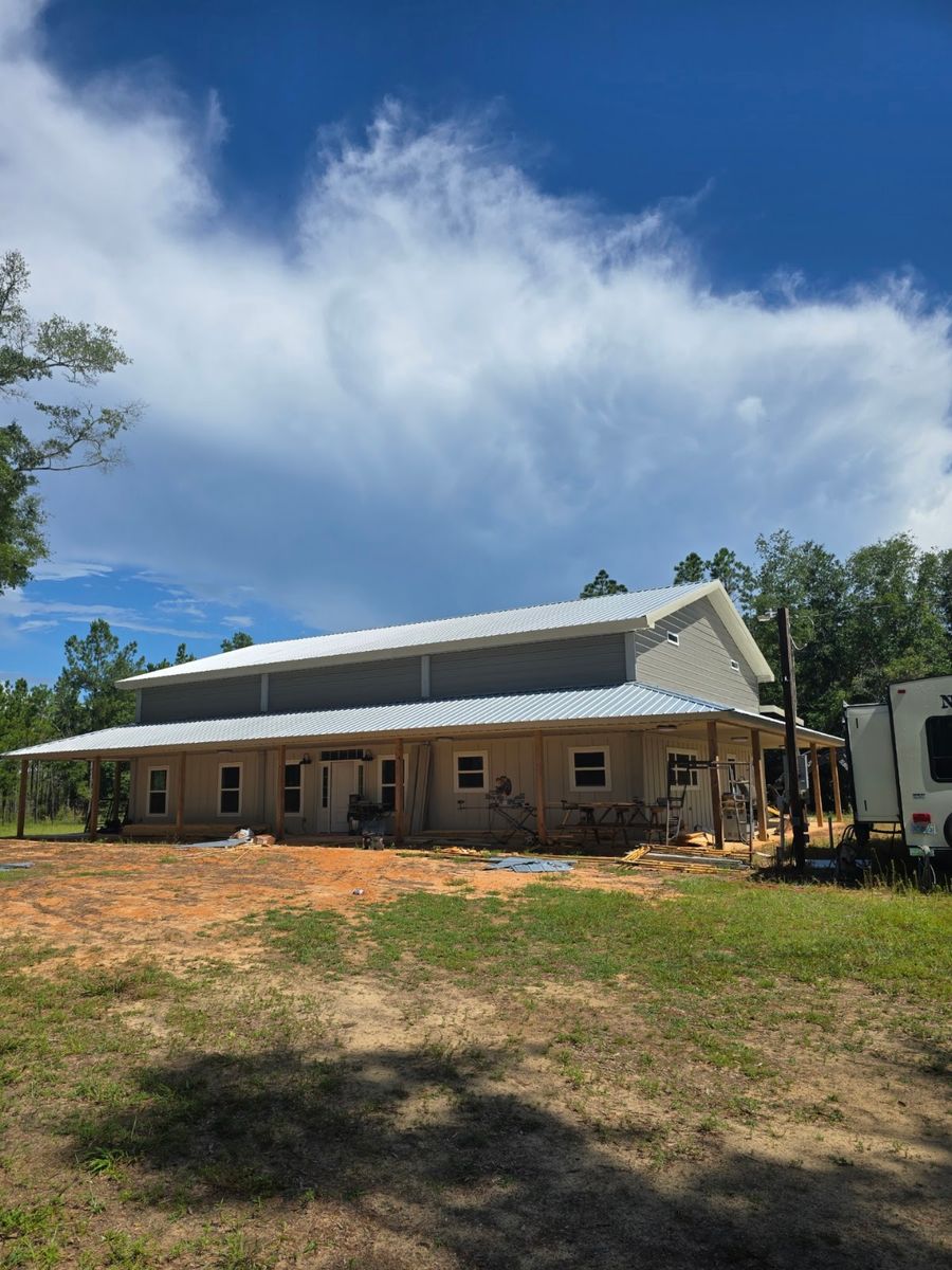 Roofing for T & R Grantham Enterprises in Crestview, FL
