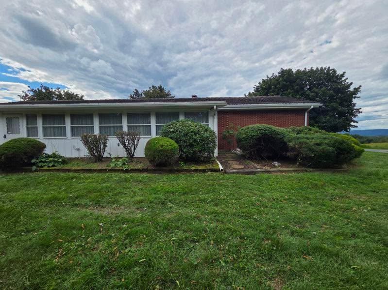 Tree Services for Jonathan A. Henne Property Services. in Hamburg, PA