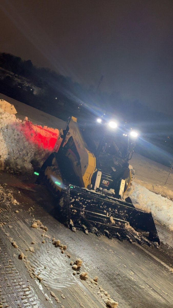 Salt Prep & Snow Removal for Phillips Construction and Excavating in Seymour, TN