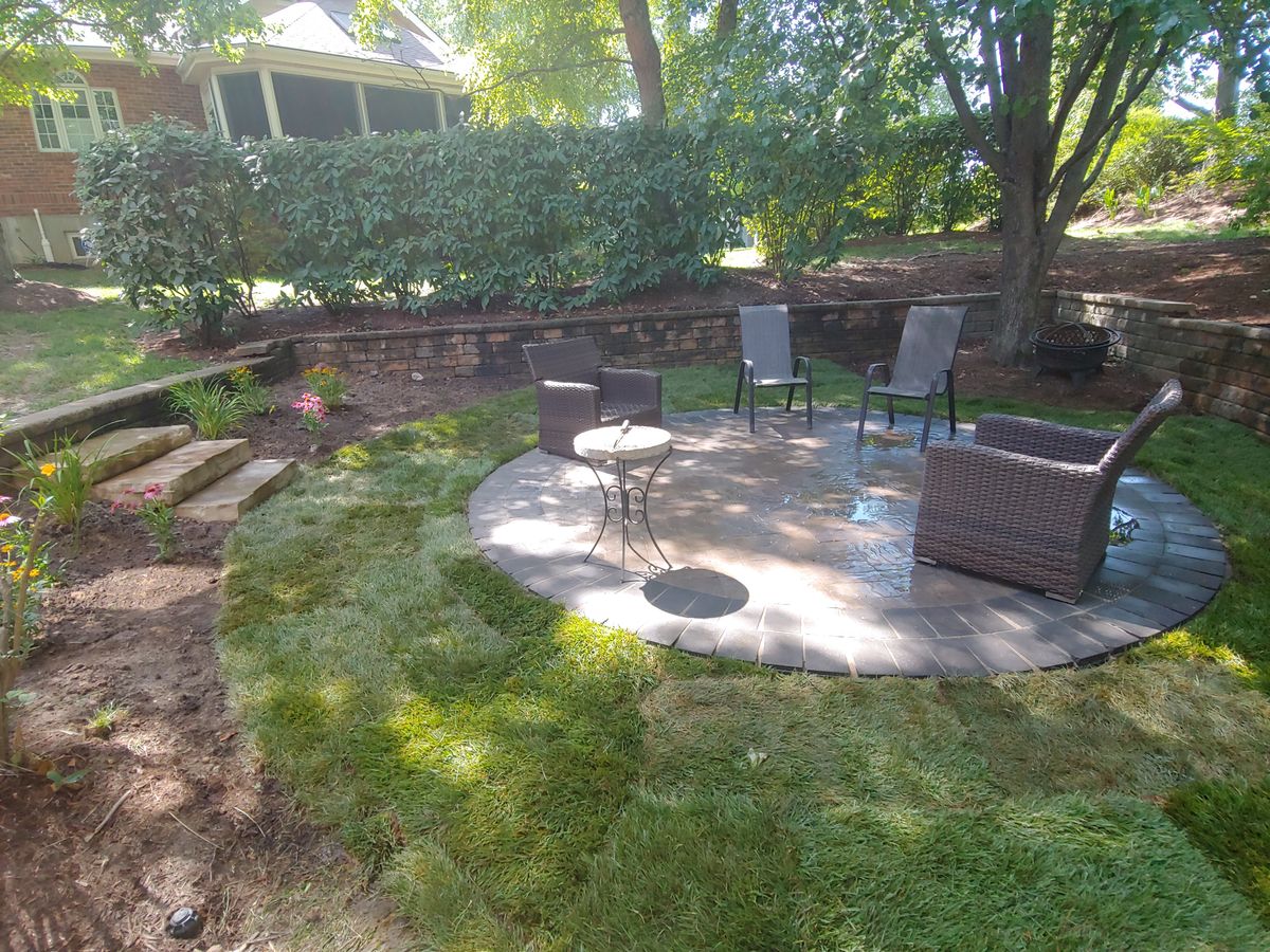 Patio Design & Construction for VQ Land & Stone in St. Louis, MO